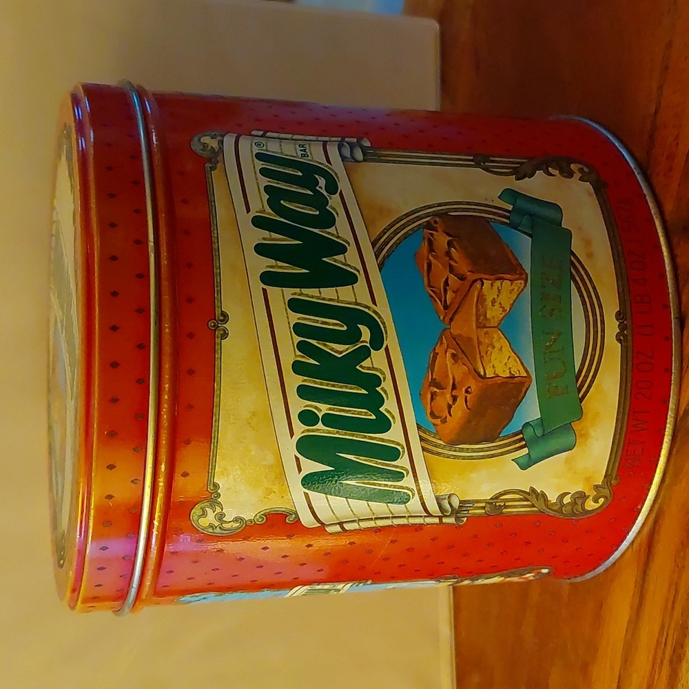 Vintage 1989 Milky Way Collector Tin